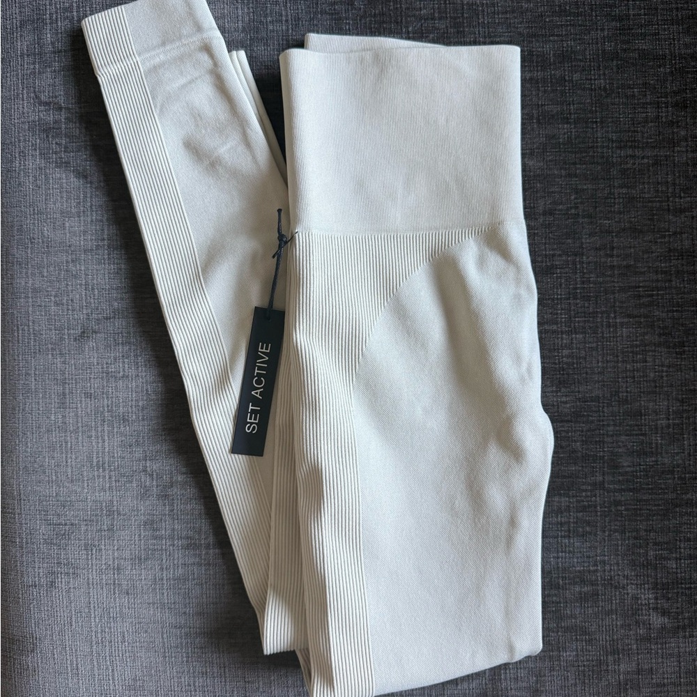 SET Active Bone Leggings NWT